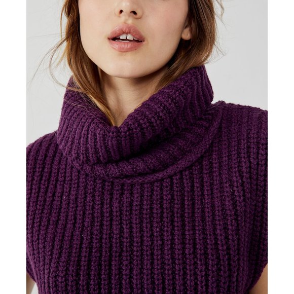 🎉 LAST CHANCE🎉 FREE PEOPLE Honey Bunny Crop / Black Cherry - Picture 4 of 6